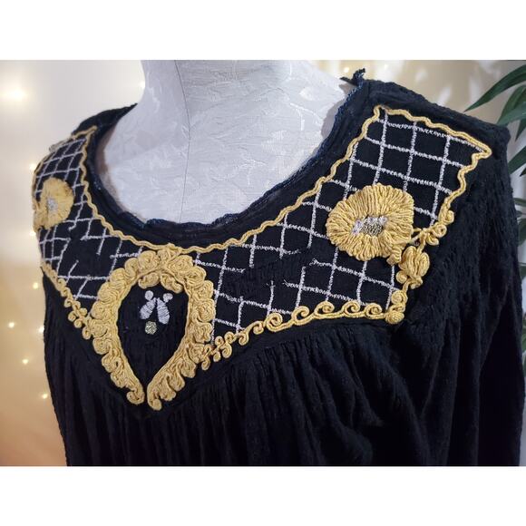 Free People Begonia Embroidered Black Flowy Boho Top Womens Size M Gold Hippie - Picture 6 of 12